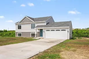 4284 Old Farm Dr, Wayland, MI 49348 - Photo 3