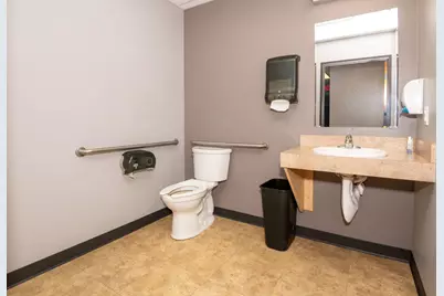 302 S Front Street #D, Dowagiac, MI 49047 - Photo 35