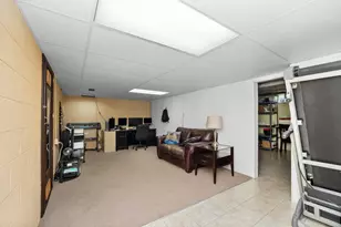 1121 Hollyhock Dr, Grand Blanc, MI 48439 - Photo 37