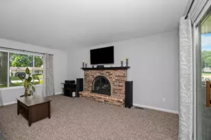 1121 Hollyhock Dr, Grand Blanc, MI 48439 - Photo 21