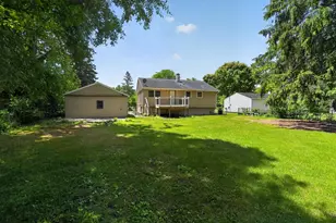 284 Stanford Ln, Jackson, MI 49203 - Photo 39