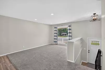 284 Stanford Lane, Jackson, MI 49203 - Photo 7