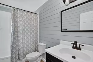 284 Stanford Ln, Jackson, MI 49203 - Photo 25