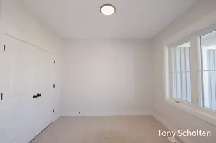 5065 Blendon Woods Dr, Hudsonville, MI 49426 - Photo 7