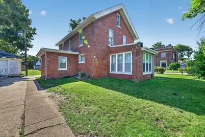 349 E Empire Avenue, Benton Harbor, MI 49022 - Photo 29
