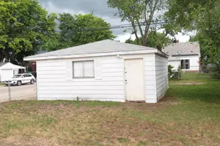 24162 Dartmouth St, Dearborn, MI 48124 - Photo 9