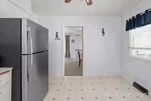 3125 Coolidge Rd, Muskegon, MI 49441 - Photo 17