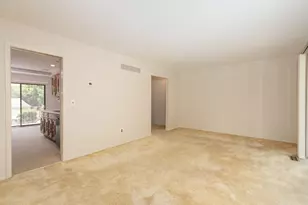 669 Oakbrook W, Rochester Hills, MI 48307 - Photo 9