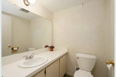 669 Oakbrook W, Rochester Hills, MI 48307 - Photo 11
