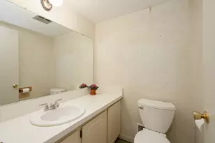 669 Oakbrook W, Rochester Hills, MI 48307 - Photo 11