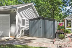 1328 Maplerow Ave NW, Grand Rapids, MI 49534 - Photo 43