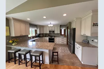 3010 Loon Lake Shores Road, Waterford, MI 48329 - Photo 11