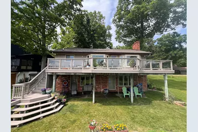 3010 Loon Lake Shores Road, Waterford, MI 48329 - Photo 5