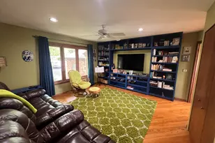 3010 Loon Lake Shores Rd, Waterford, MI 48329 - Photo 21