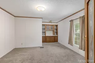 13566 Pinewood Dr, Grand Haven, MI 49417 - Photo 15