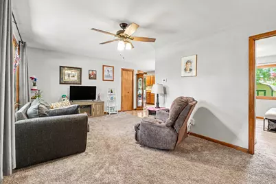 202 E Vermont Avenue, White Pigeon, MI 49099 - Photo 5