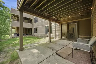 300 Briarcrest Dr, Ann Arbor, MI 48104 - Photo 37