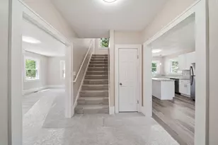 746 Kennedy St, Jackson, MI 49202 - Photo 7
