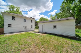 746 Kennedy St, Jackson, MI 49202 - Photo 45