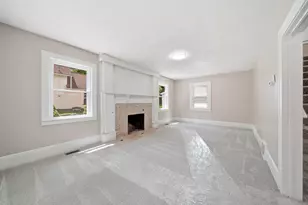 746 Kennedy St, Jackson, MI 49202 - Photo 9