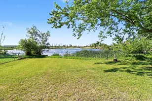 409 Jerumbo St, Manistee, MI 49660 - Photo 23