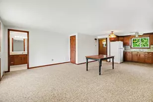 409 Jerumbo St, Manistee, MI 49660 - Photo 5