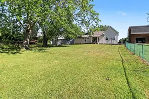 409 Jerumbo St, Manistee, MI 49660 - Photo 17