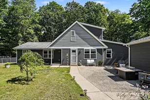 17566 Blue Star Memorial Hwy, South Haven, MI 49090 - Photo 7