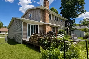 2709 Belaire Dr, Lansing, MI 48911 - Photo 7