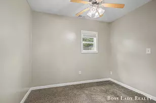 1220 Beechwood St NE, Grand Rapids, MI 49505 - Photo 17
