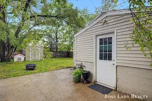 1220 Beechwood St NE, Grand Rapids, MI 49505 - Photo 3