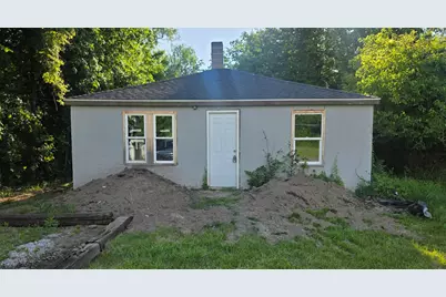336 S Crystal Avenue, Benton Harbor, MI 49022 - Photo 1