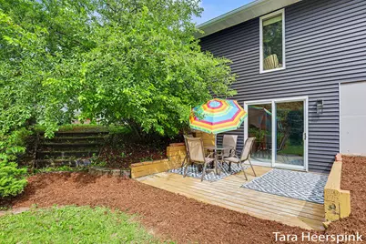 6237 Arroyo Vista Drive NE, Rockford, MI 49341 - Photo 25