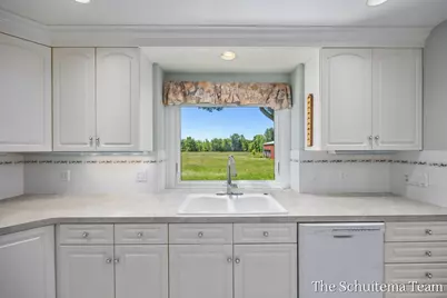 4526 Bauer Road, Hudsonville, MI 49426 - Photo 7