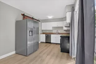 5605 Holly Dr, Jackson, MI 49201 - Photo 13