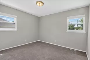 5605 Holly Dr, Jackson, MI 49201 - Photo 19