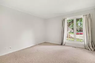 1249 Heather Ct, Holland, MI 49423 - Photo 15