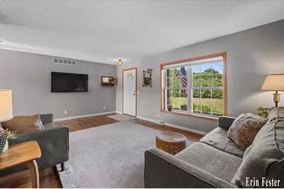 8355 Nugent Avenue NE, Rockford, MI 49341 - Photo 5