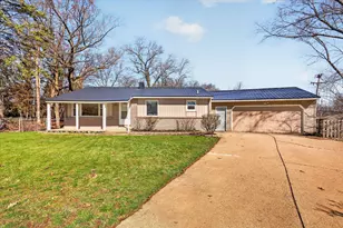 4401 Edgemont Dr SW, Wyoming, MI 49519 - Photo 1