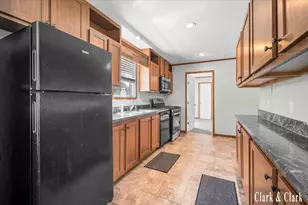 12739 Meadow Dr, Wayland, MI 49348 - Photo 3