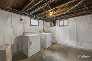 15 Burr Oak St NW, Grand Rapids, MI 49505 - Photo 23