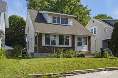 15 Burr Oak Street NW, Grand Rapids, MI 49505 - Photo 9