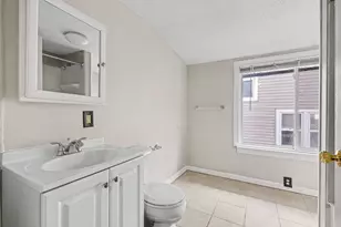 353 Cedar St NE, Grand Rapids, MI 49503 - Photo 21