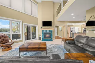 2349 Riverside Pointe Dr, Saint Joseph, MI 49085 - Photo 7