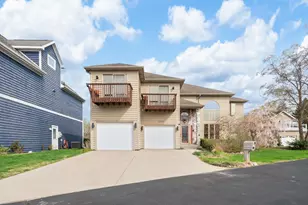 2349 Riverside Pointe Dr, Saint Joseph, MI 49085 - Photo 5