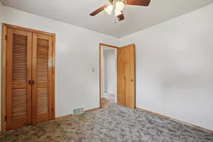 35843 Rewa St, Clinton Twp, MI 48035 - Photo 23