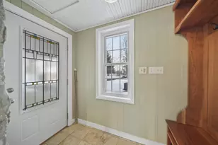 208 Glasgow Rd, Jackson, MI 49201 - Photo 5