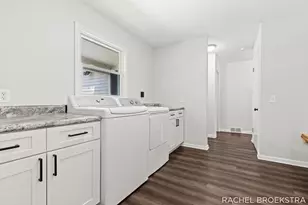 3185 Baker Park Dr SE, Grand Rapids, MI 49508 - Photo 37