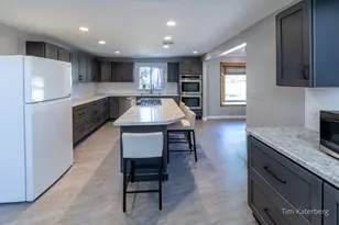 1130 Walsh St SE, Grand Rapids, MI 49507 - Photo 13