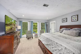 7710 Cascade Pnes Dr SE, Grand Rapids, MI 49546 - Photo 19